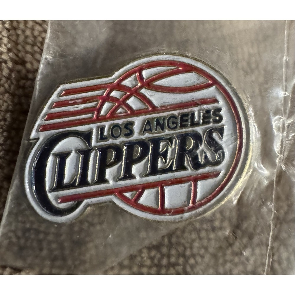 Vintage 1988 LA Clippers NBA Logo Pin Basketball Souvenir C P & D Enamel Badge